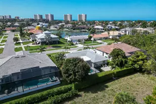 631 Diplomat Ct, Marco Island, FL 34145 - Photo 26