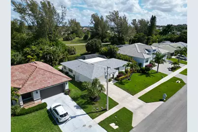 631 Diplomat Court, Marco Island, FL 34145 - Photo 24