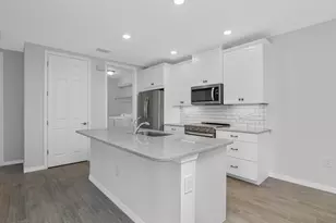 14559 Edgewater Cir, Naples, FL 34114 - Photo 2