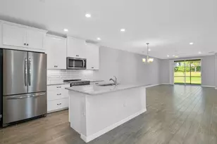 14559 Edgewater Cir, Naples, FL 34114 - Photo 6