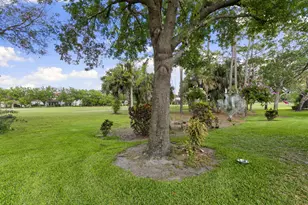 1909 Par Dr, Naples, FL 34120 - Photo 18