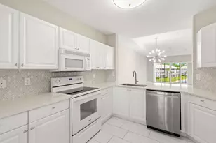 7846 Regal Heron Circle, Naples, FL 34104 - Photo 6