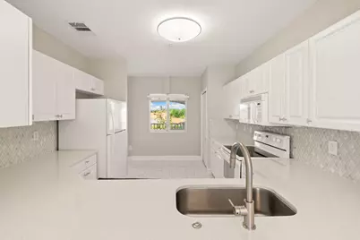 7846 Regal Heron Circle #306, Naples, FL 34104 - Photo 4