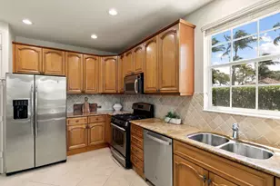 9031 Cherry Oaks Tr, Naples, FL 34114 - Photo 12