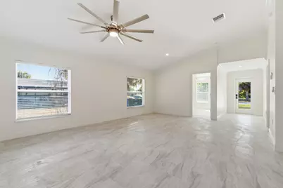 2141 Davis Street, Fort Myers, FL 33916 - Photo 10