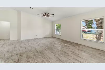 2141 Davis Street, Fort Myers, FL 33916 - Photo 6