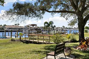 285 Cays Dr, Naples, FL 34114 - Photo 16