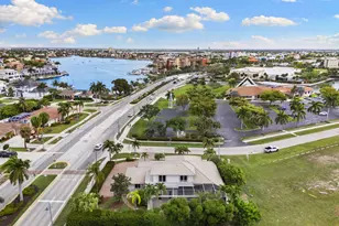 741 Holly Ct, Marco Island, FL 34145 - Photo 48