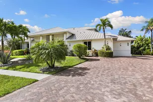741 Holly Ct, Marco Island, FL 34145 - Photo 2