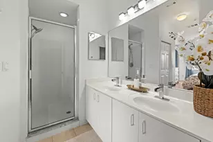 2310 Carrington Ct, Naples, FL 34109 - Photo 8