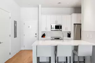 101 8th St S, Naples, FL 34102 - Photo 10