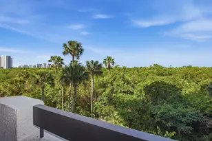 6001 Pelican Bay Blvd, Naples, FL 34108 - Photo 30