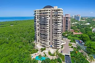 6001 Pelican Bay Blvd, Naples, FL 34108 - Photo 38
