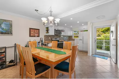 49 High Point Circle S #102, Naples, FL 34103 - Photo 6