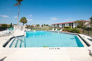 49 High Point Cir S, Naples, FL 34103 - Photo 12