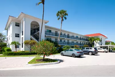 49 High Point Circle S #102, Naples, FL 34103 - Photo 10
