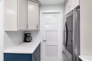 591 Seaview Ct, Marco Island, FL 34145 - Photo 10