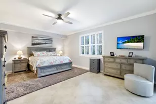 7878 Clemson St, Naples, FL 34104 - Photo 10