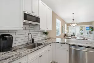 140 Palm St, Marco Island, FL 34145 - Photo 10