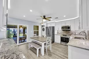 13 Marco Villas Dr, Marco Island, FL 34145 - Photo 8