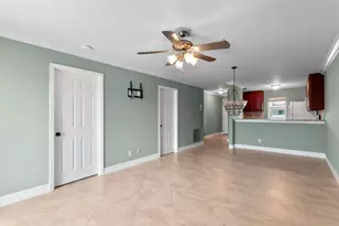 829 W Elkcam Cir, Marco Island, FL 34145 - Photo 8