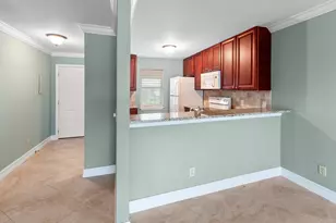 829 W Elkcam Cir, Marco Island, FL 34145 - Photo 10