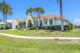 419 Spinnaker Dr, Marco Island, FL 34145 - Photo 36