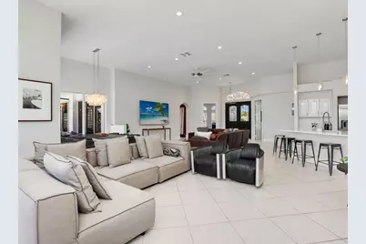 419 Spinnaker Drive, Marco Island, FL 34145 - Photo 4