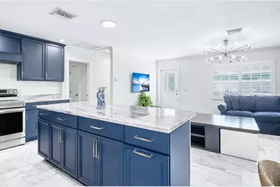 112 Capri Boulevard, Naples, FL 34113 - Photo 8