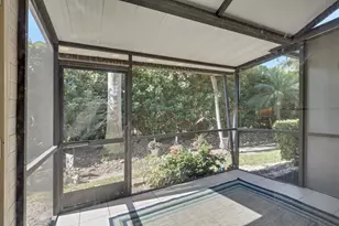 731 W Elkcam Cir, Marco Island, FL 34145 - Photo 4