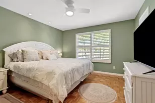 731 W Elkcam Cir, Marco Island, FL 34145 - Photo 20