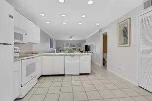 731 W Elkcam Cir, Marco Island, FL 34145 - Photo 14