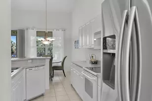 285 Cays Dr, Naples, FL 34114 - Photo 14