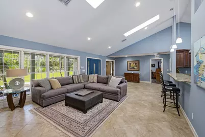 3731 5th Avenue NW, Naples, FL 34120 - Photo 6