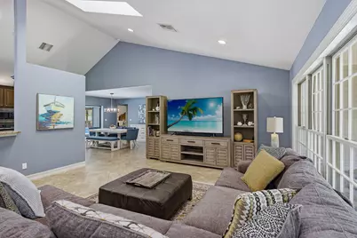 3731 5th Avenue NW, Naples, FL 34120 - Photo 4