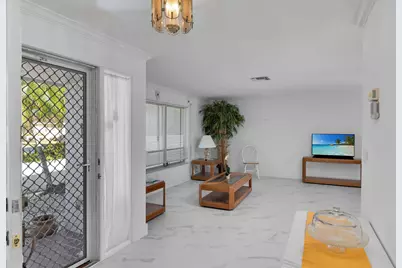 178 Torrey Pines Point, Naples, FL 34113 - Photo 6