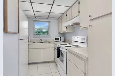1000 Manatee Road #105, Naples, FL 34114 - Photo 10
