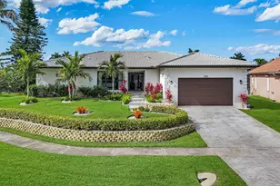 260 Marquesas Ct, Marco Island, FL 34145 - Photo 2