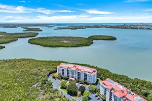 337 Vintage Bay Dr, Marco Island, FL 34145 - Photo 28