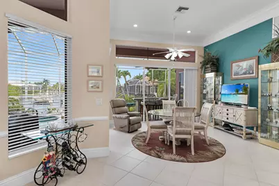 98 Gulfport Court, Marco Island, FL 34145 - Photo 12