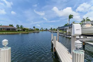 98 Gulfport Ct, Marco Island, FL 34145 - Photo 24