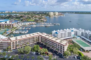995 Anglers, Marco Island, FL 34145 - Photo 2