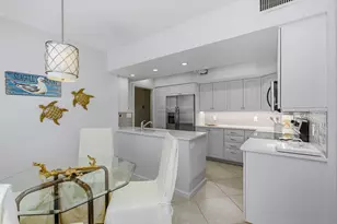 4051 Gulf Shore Blvd N, Naples, FL 34103 - Photo 10
