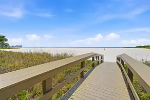 320 Seaview Ct, Marco Island, FL 34145 - Photo 18