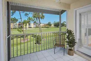 267 Quail Forest Blvd, Naples, FL 34105 - Photo 2