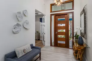 1017 Admiralty Ct, Marco Island, FL 34145 - Photo 4