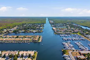 275 Cays Dr, Naples, FL 34114 - Photo 48