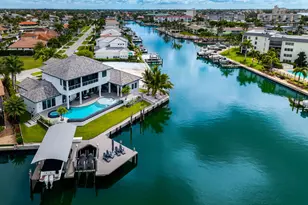826 Banyan Ct, Marco Island, FL 34145 - Photo 4