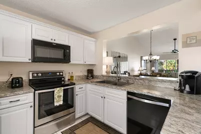 685 Squire Circle #204, Naples, FL 34104 - Photo 10