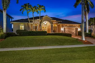 1036 Admiralty Ct, Marco Island, FL 34145 - Photo 48